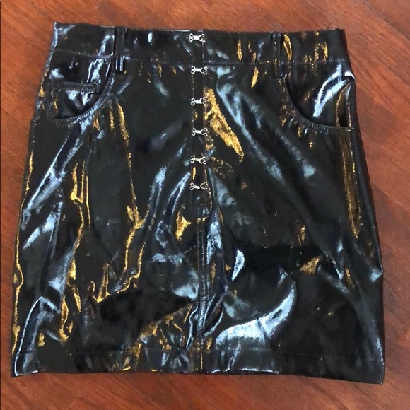 Crybaby Latex Mini Skirt - Picture 4 of 5